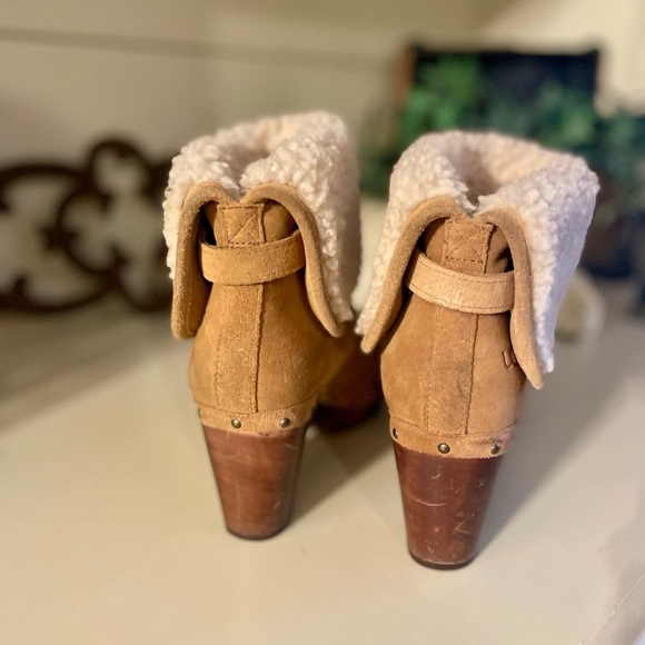 UGG Lynnea Stud Shearling Lined Clog Tan Leather Heel Ankle Boots Size 6 Boho - Picture 5 of 16